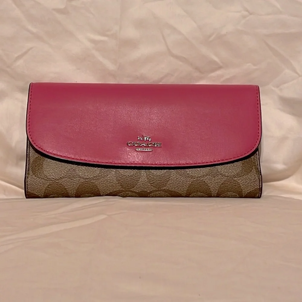 Coach Wallet - Picture 1 of 4